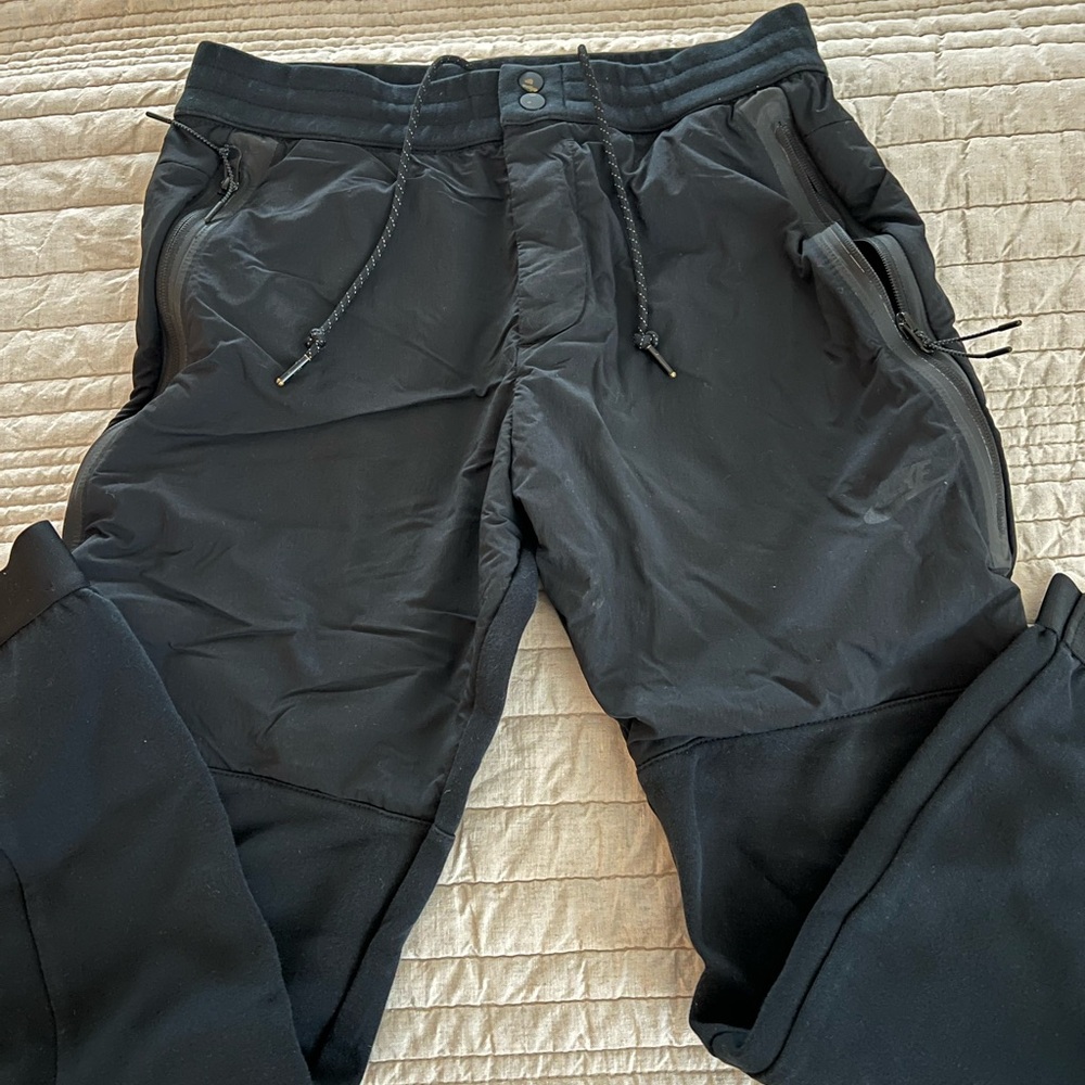 Nike sweatpants size M